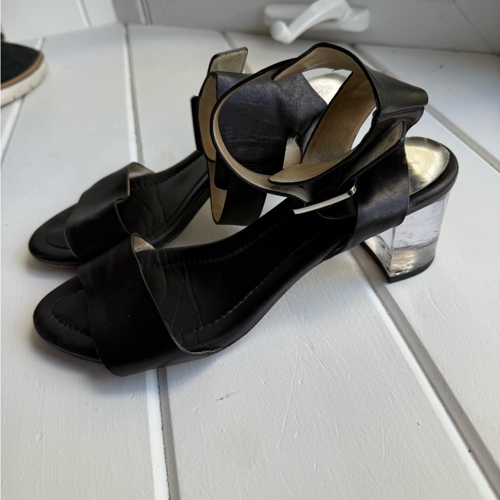 MICHAEL Michael Kors - Black Leather Heels with Lucite Block Heel - Size 8